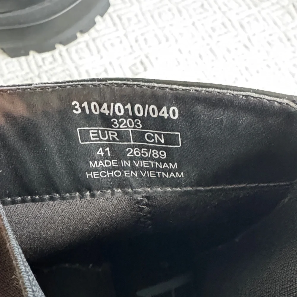 Zara Treaded Chelsea Black Boots Size 41